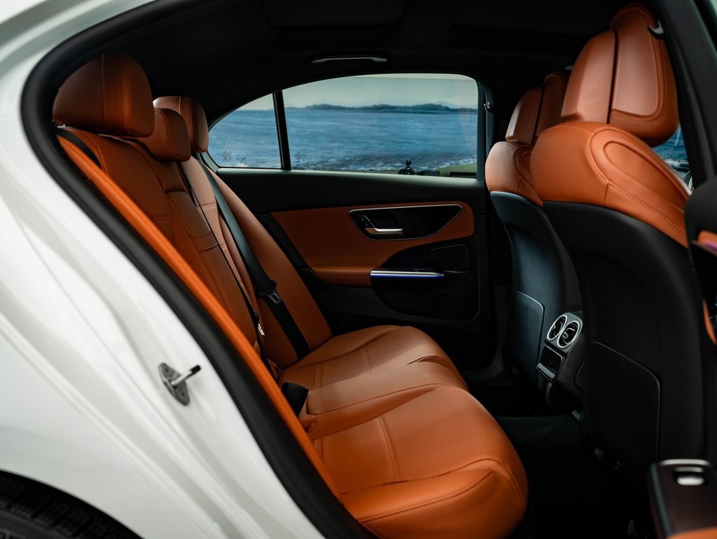 Used 2022 Mercedes-Benz C 300 4MATIC Sedan image 47