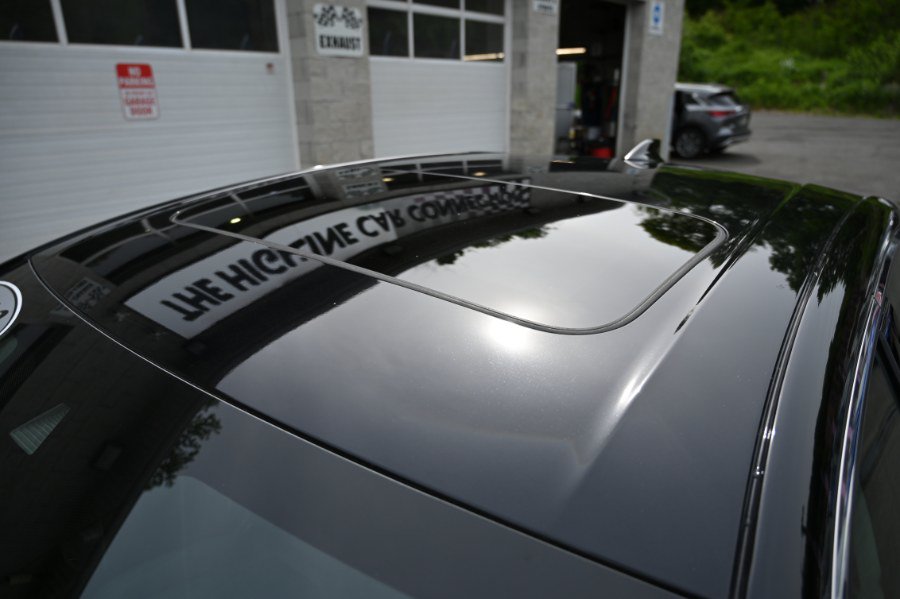 Used 2023 Acura TLX w/ Technology Package FWD image 11
