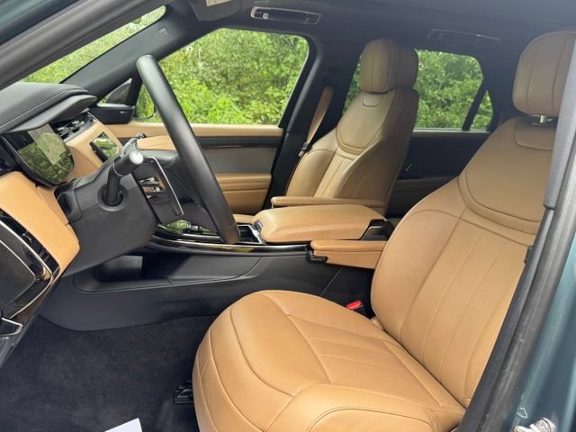 Certified 2025 Land Rover Range Rover Sport SE AWD/4WD image 10