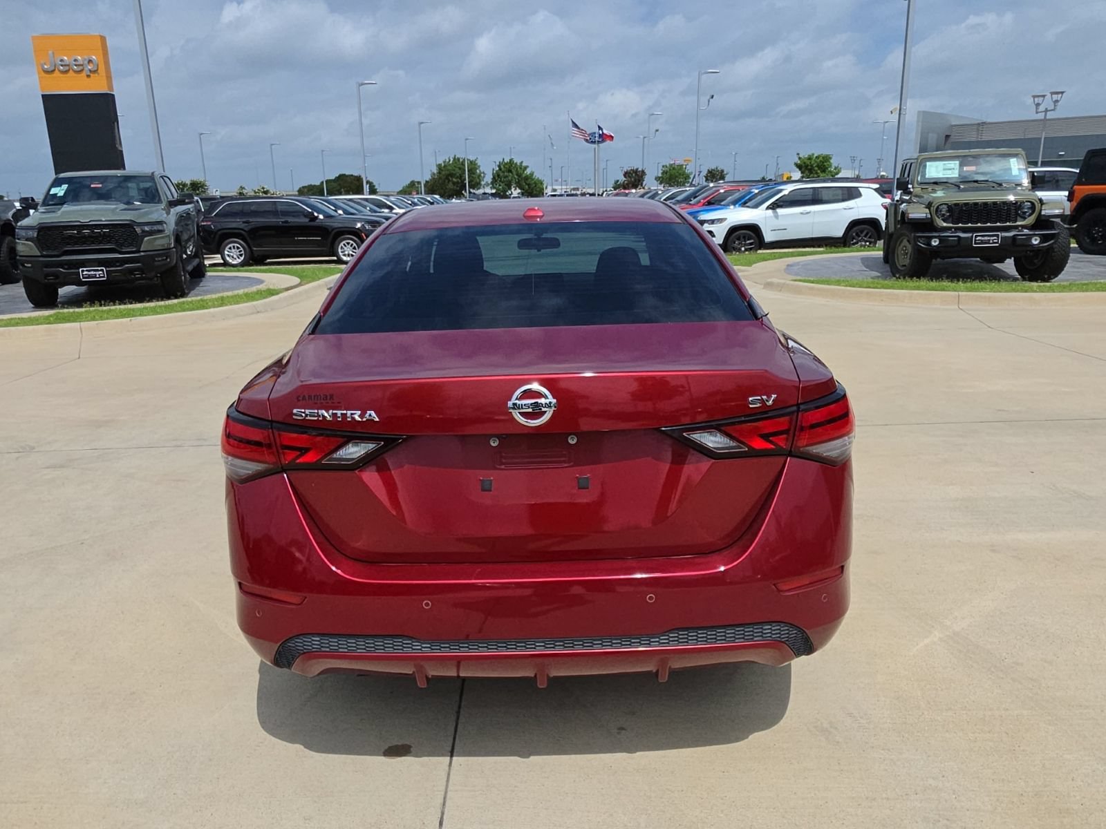 Used 2020 Nissan Sentra SV w/ Trunk Package FWD image 4