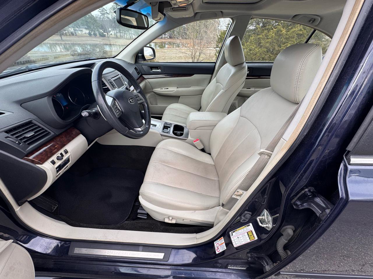 Used 2014 Subaru Legacy 2.5i Limited w/ Moonroof Package AWD/4WD image 21