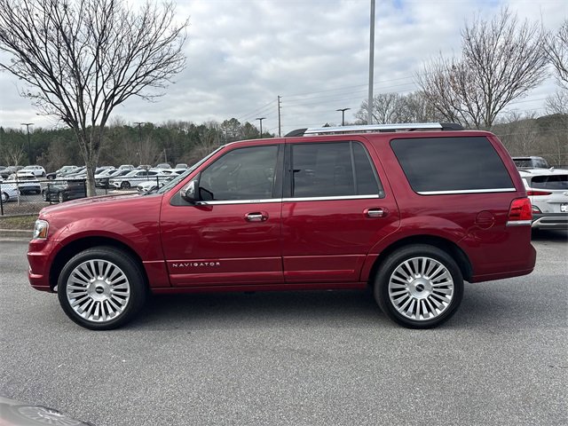 Used 2016 Lincoln Navigator Select image 4