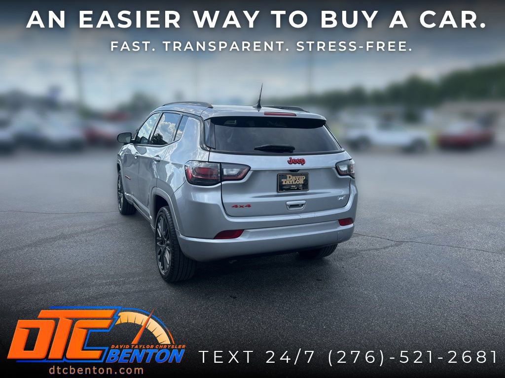 Used 2023 Jeep Compass Limited w/ Elite Group for (Red) Edition AWD/4WD image 5