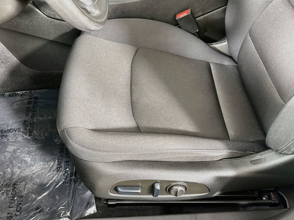 Used 2023 Chevrolet Malibu LT FWD image 21