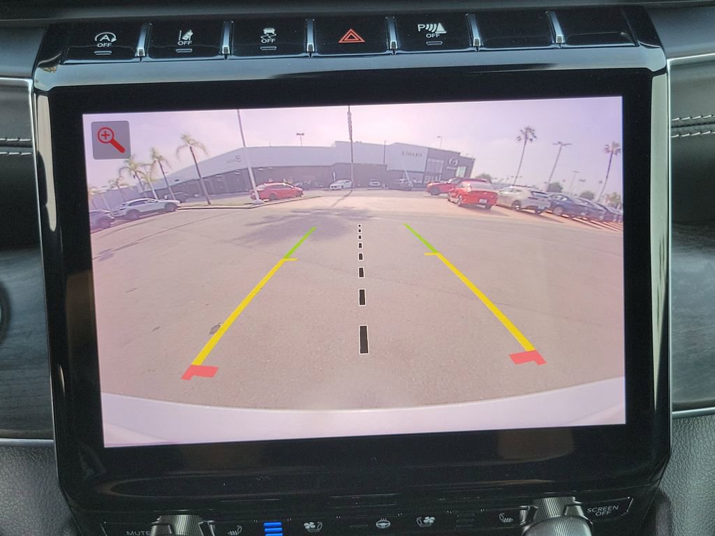 Used 2022 Jeep Grand Cherokee L Overland w/ Luxury Tech Group IV AWD/4WD image 14