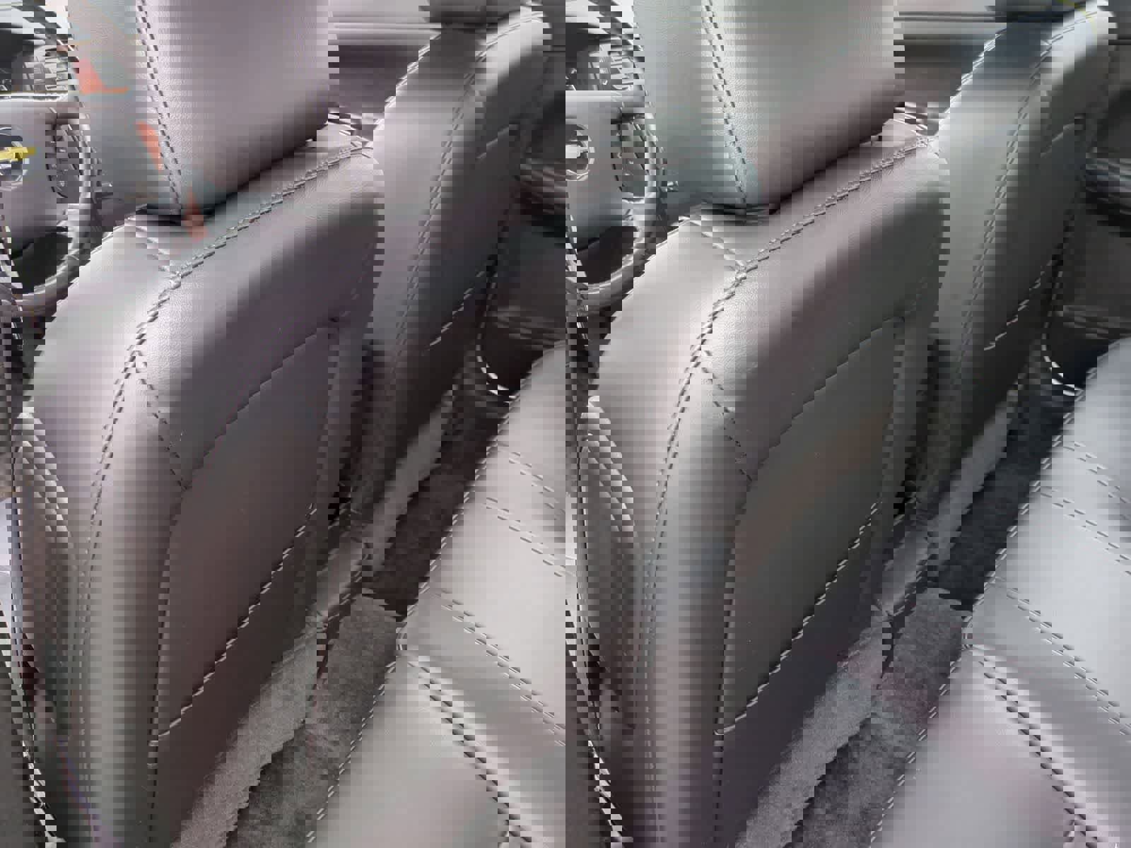 Used 2010 Chevrolet Impala LT w/ Luxury Edition Package image 18