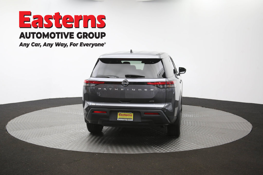 Used 2024 Nissan Pathfinder S AWD/4WD image 40