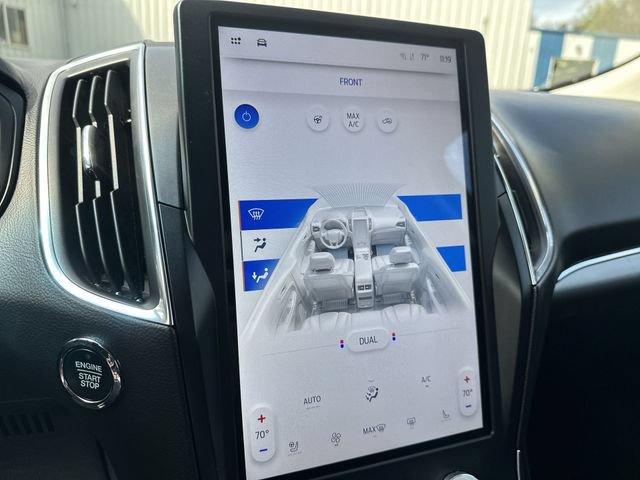 Used 2024 Ford Edge Titanium AWD/4WD image 18