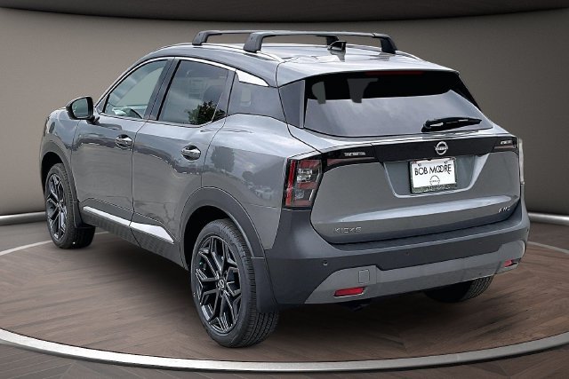 New 2027 Nissan Kicks SR AWD/4WD image 3