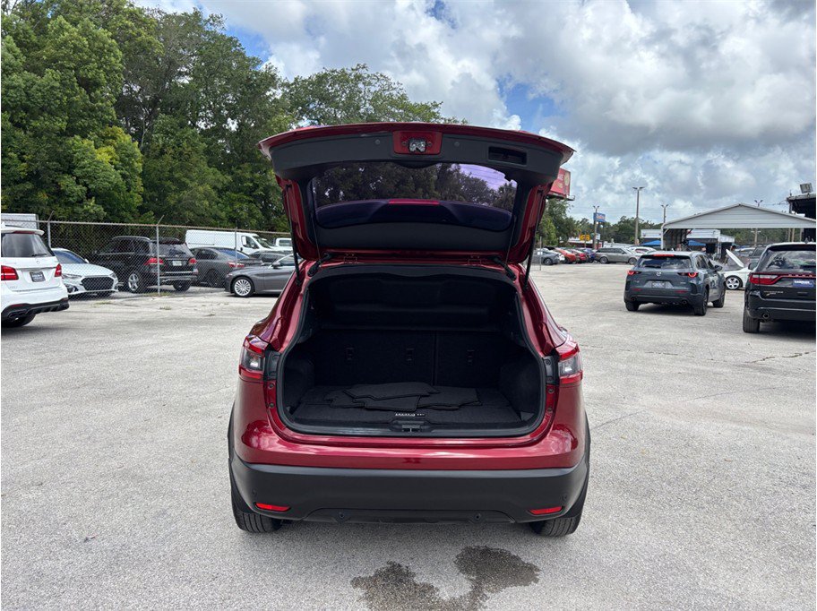 Used 2020 Nissan Rogue Sport SV FWD image 40