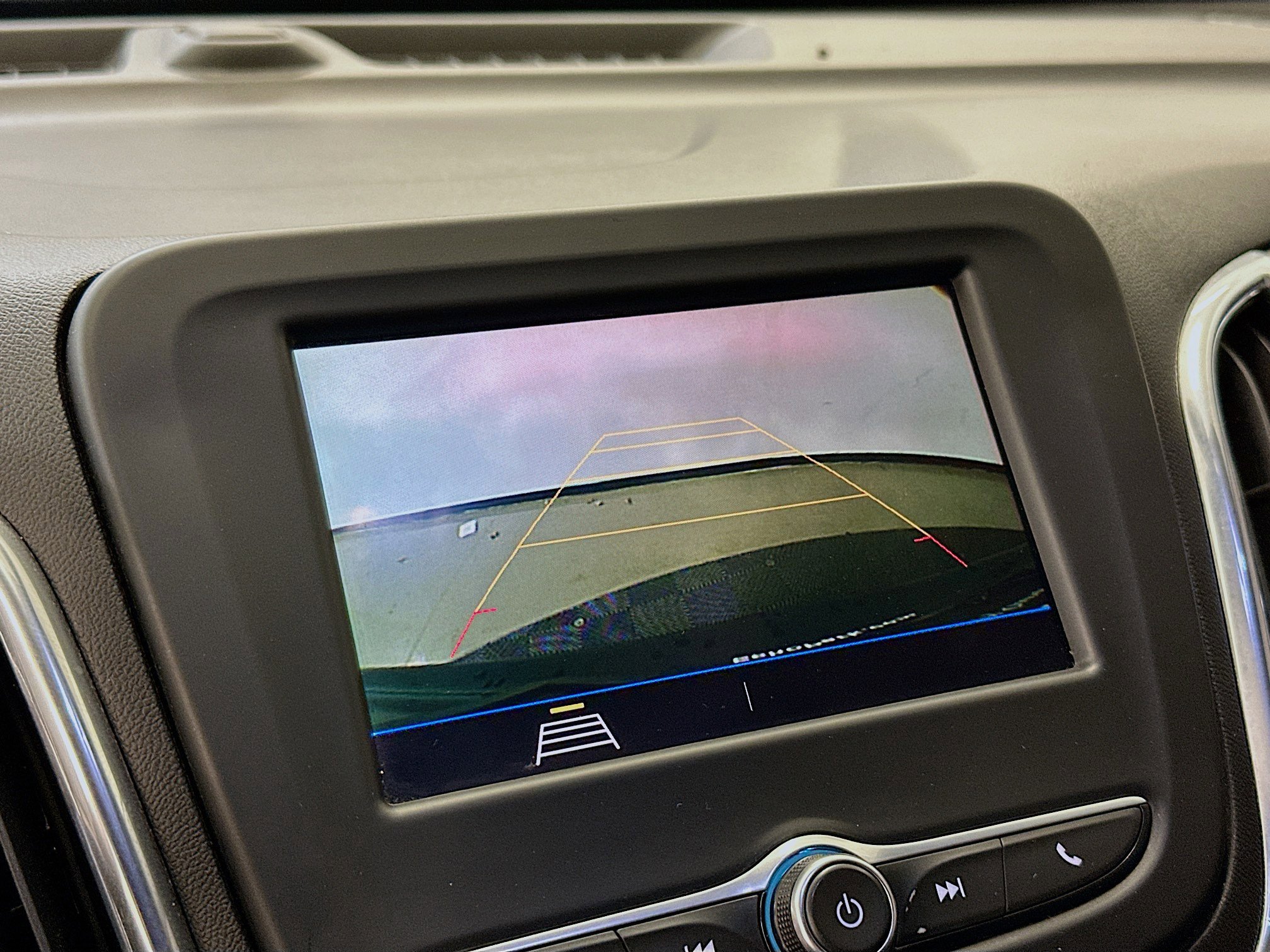 Used 2021 Chevrolet Equinox LT image 23