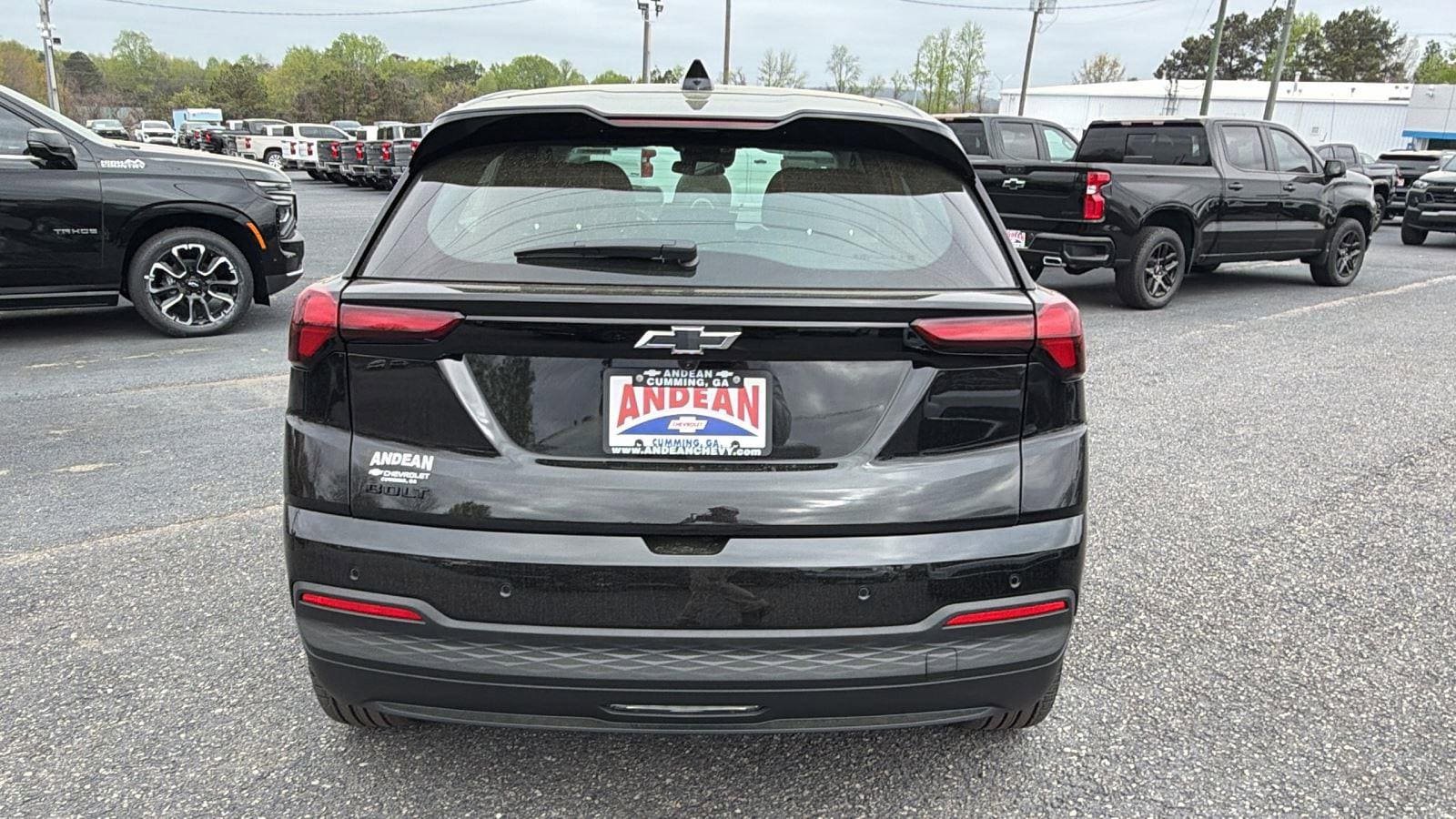 New 2027 Chevrolet Bolt LT w/ Comfort Package FWD image 6