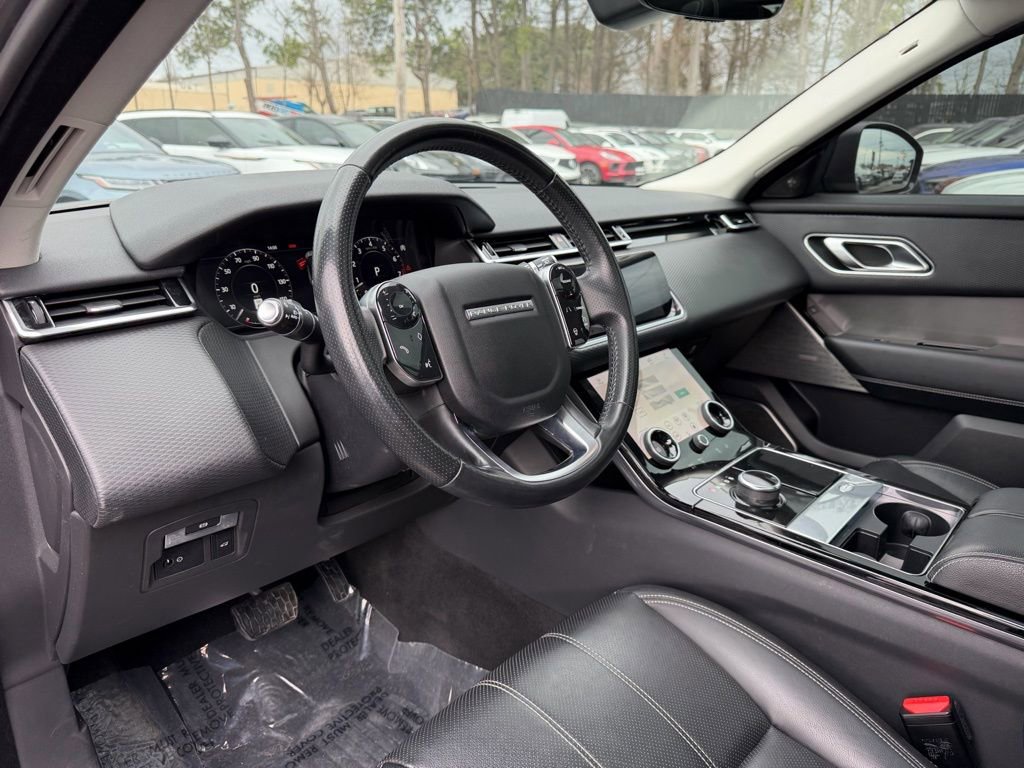 Used 2018 Land Rover Range Rover Velar S image 9