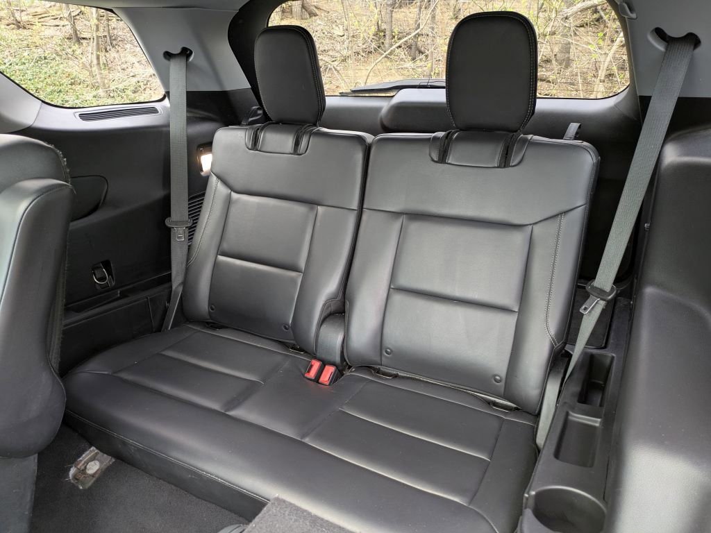 Used 2021 Ford Explorer XLT w/ Equipment Group 202A AWD/4WD image 30