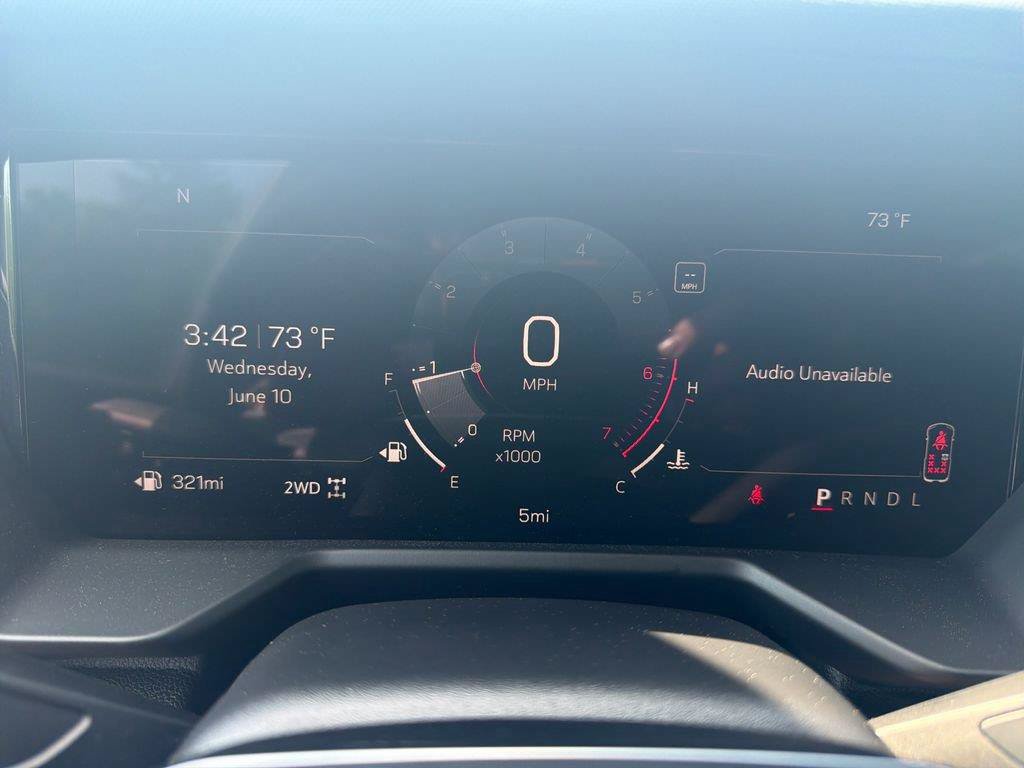 New 2026 GMC Acadia AT4 w/ LPO, All-Weather Package AWD/4WD image 18