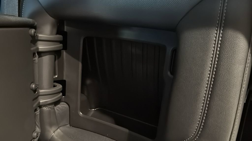 Used 2021 GMC Sierra 1500 SLT w/ SLT Premium Package AWD/4WD image 19