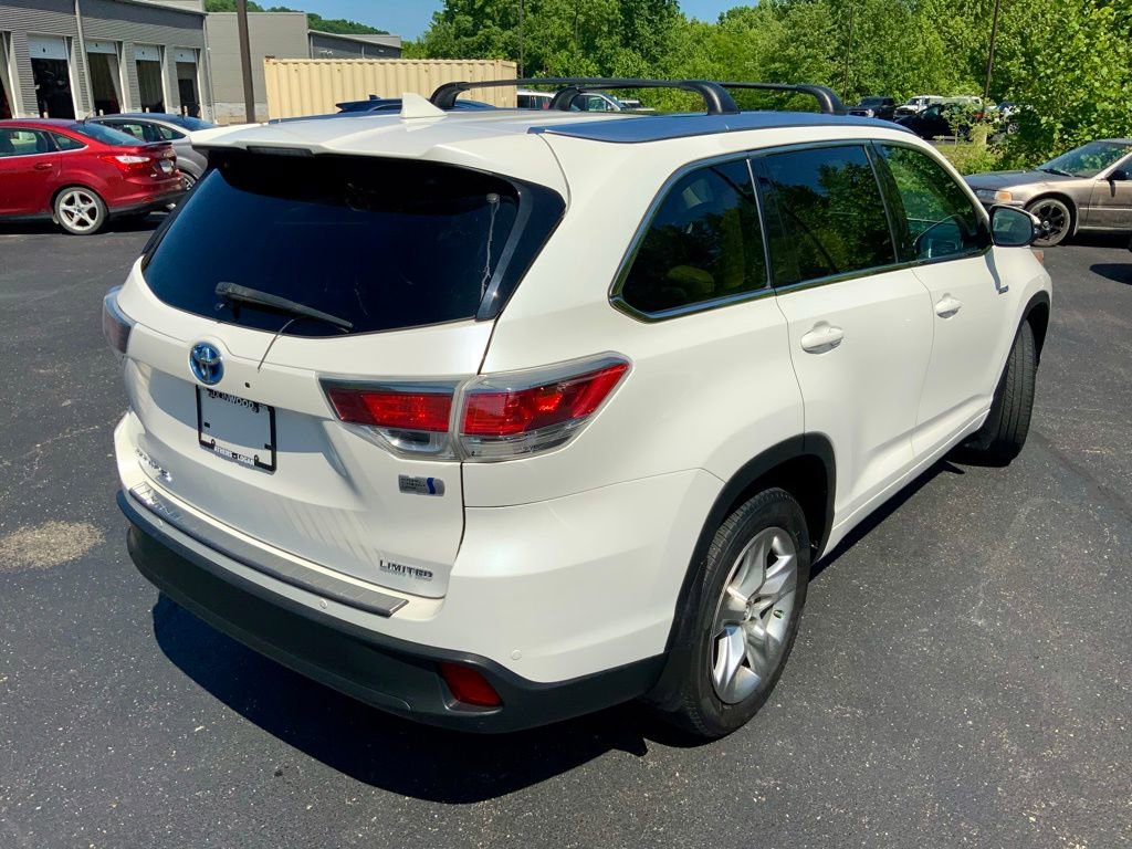 Used 2016 Toyota Highlander Limited Platinum AWD/4WD image 14