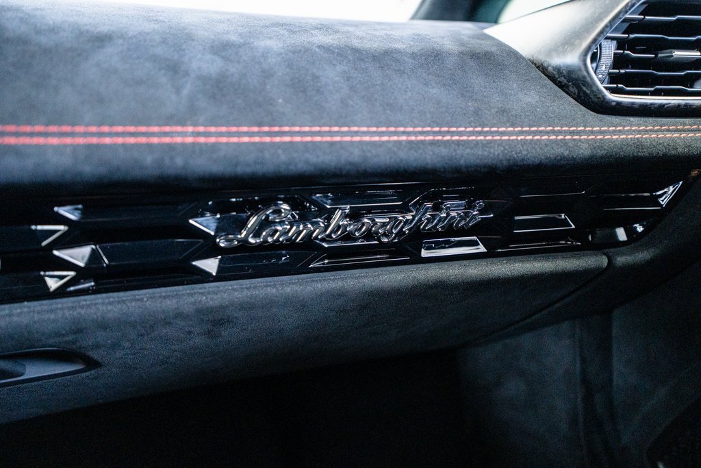 Used 2018 Lamborghini Huracan Performante image 64