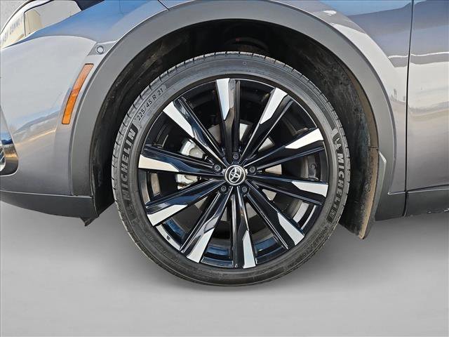 Used 2024 Toyota Crown Platinum image 25