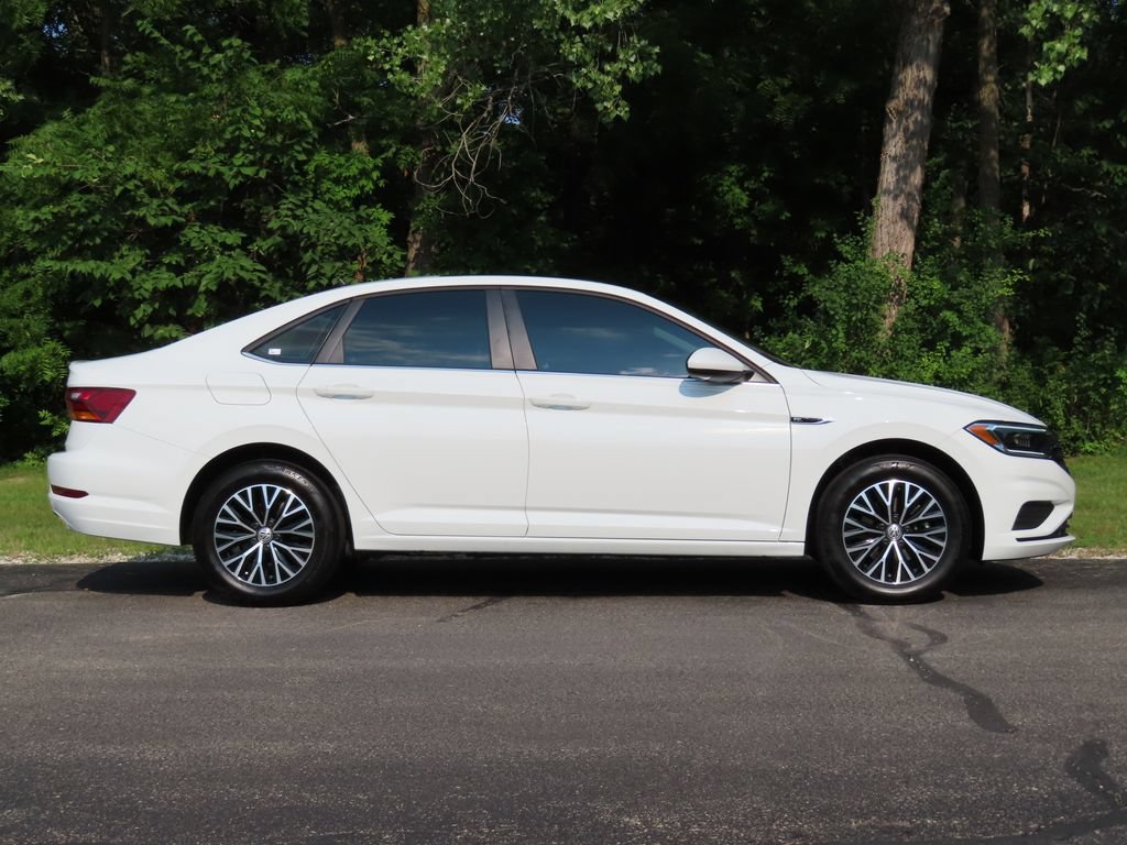 Used 2019 Volkswagen Jetta SEL FWD image 2