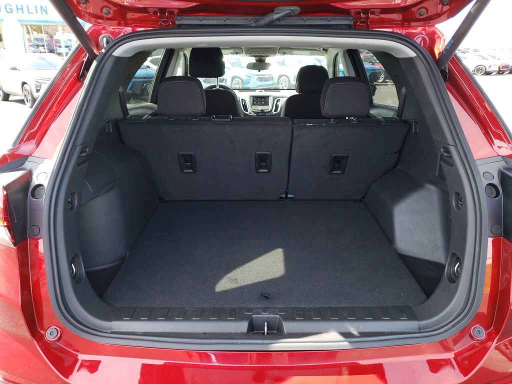 Used 2024 Chevrolet Equinox LT image 20