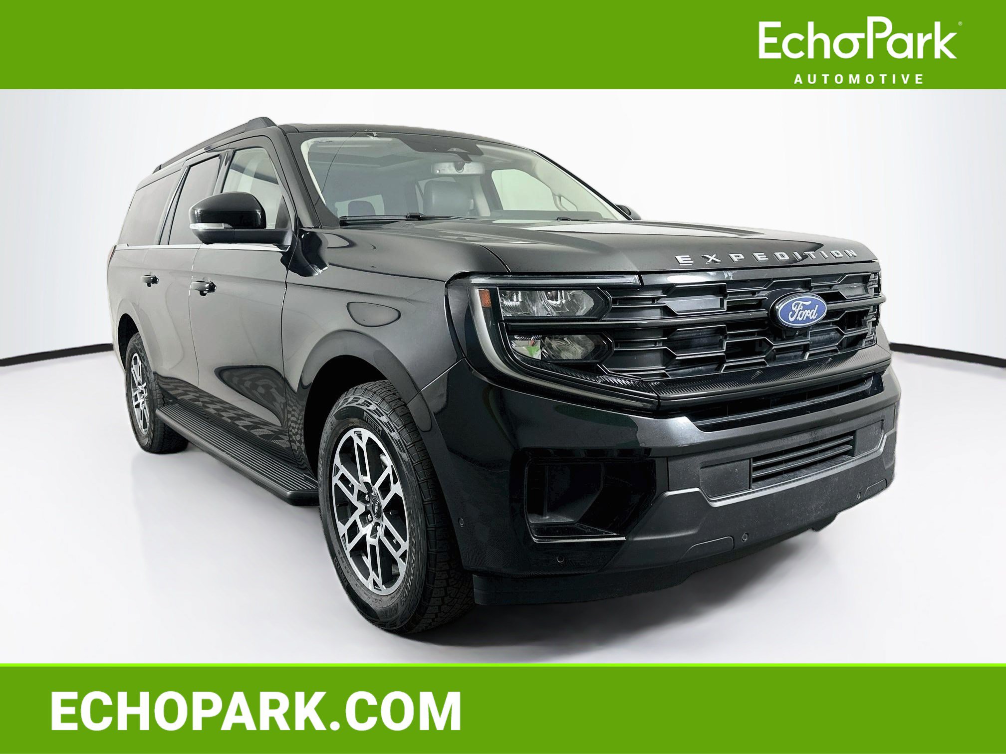 Used 2025 Ford Expedition Max Active AWD/4WD image 1