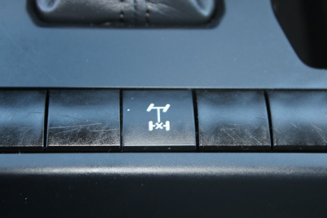 Used 2024 Toyota Tacoma TRD Off-Road AWD/4WD image 31