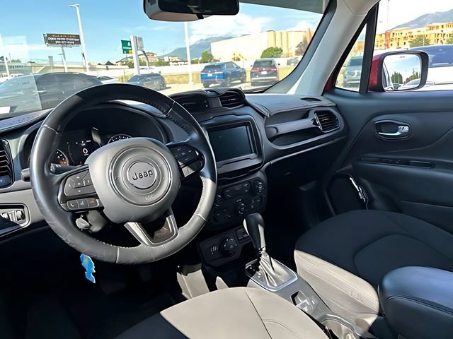 Used 2018 Jeep Renegade Altitude w/ Advanced Technology Group AWD/4WD image 19