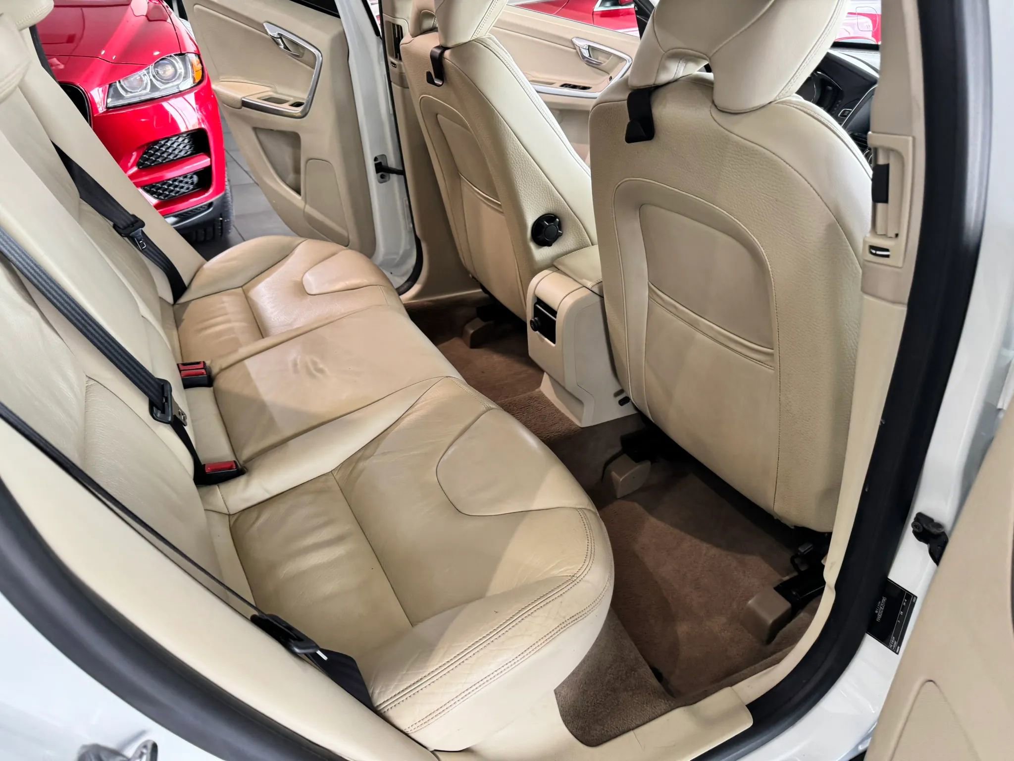 Used 2014 Volvo XC60 T6 AWD/4WD image 15