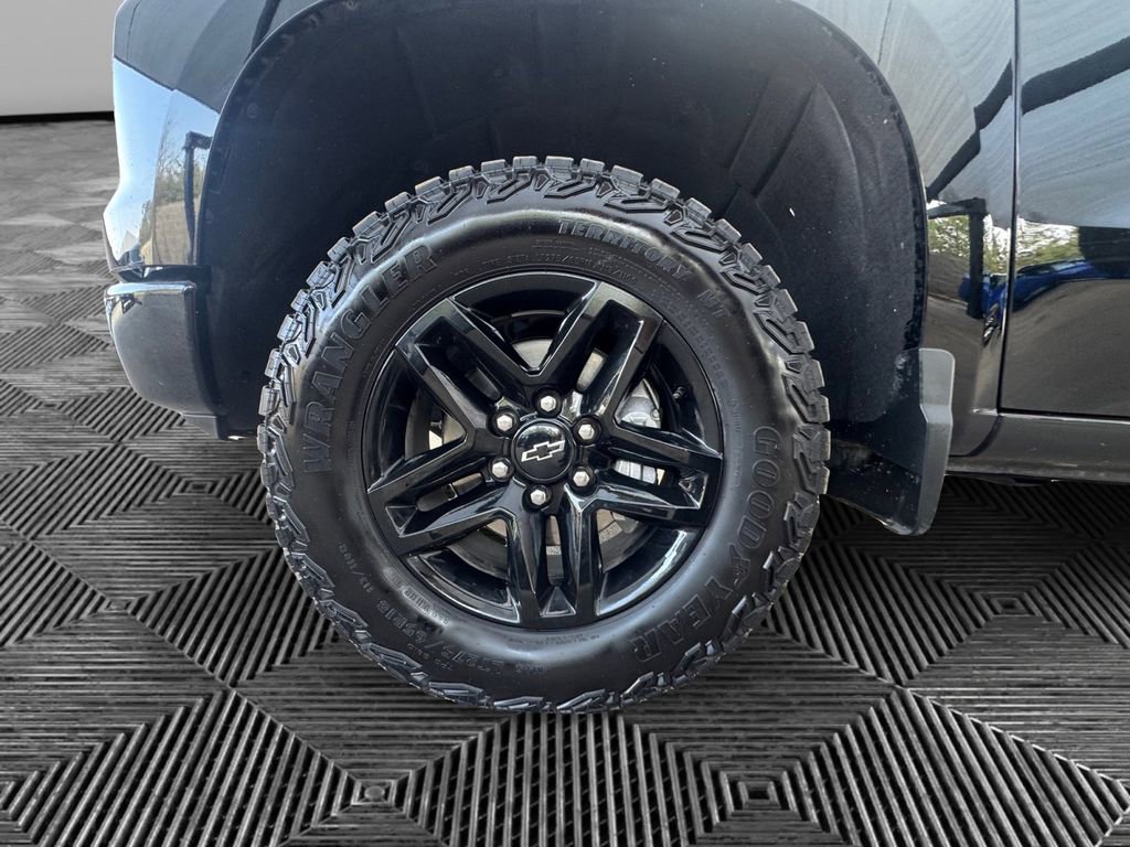 Used 2024 Chevrolet Silverado 1500 LT Trail Boss w/ LT Trail Boss Premium Package image 9