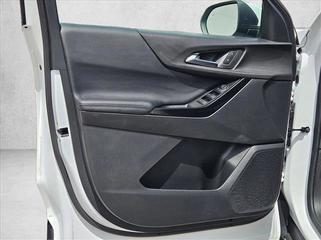 Used 2026 Chevrolet Equinox LT AWD/4WD image 10