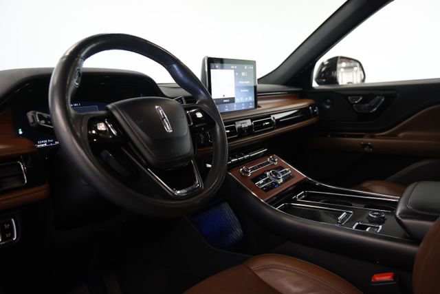 Used 2022 Lincoln Aviator Grand Touring w/ Equipment Group 301A AWD/4WD image 24