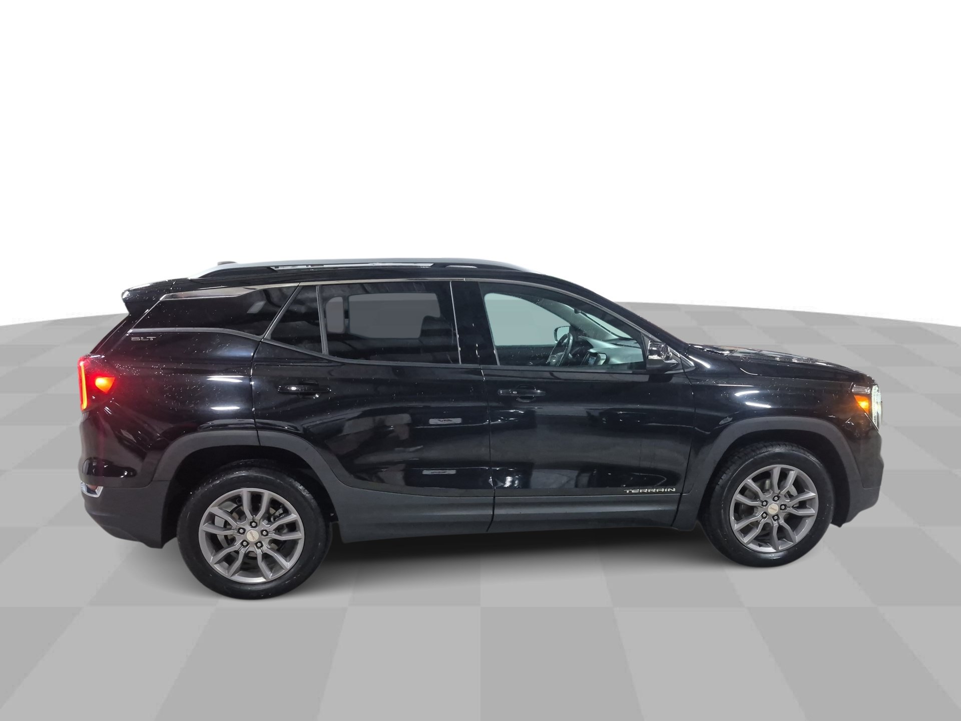 Used 2024 GMC Terrain SLT AWD/4WD image 10