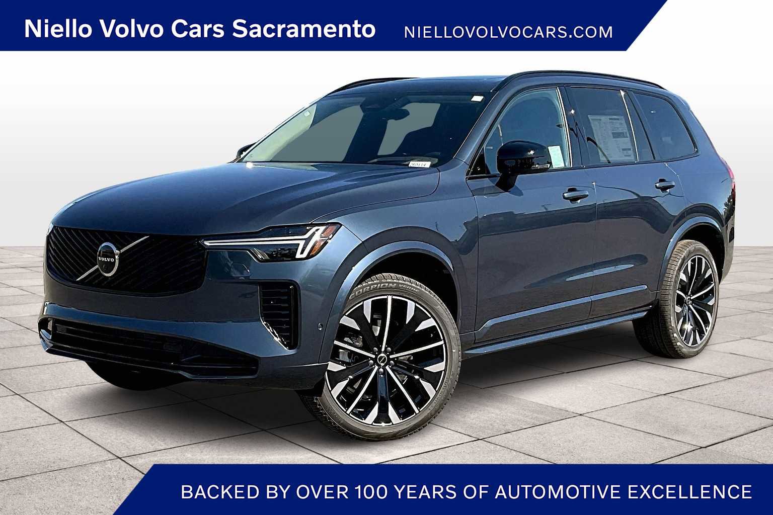 New 2026 Volvo XC90 B6 Ultra w/ Lounge Package