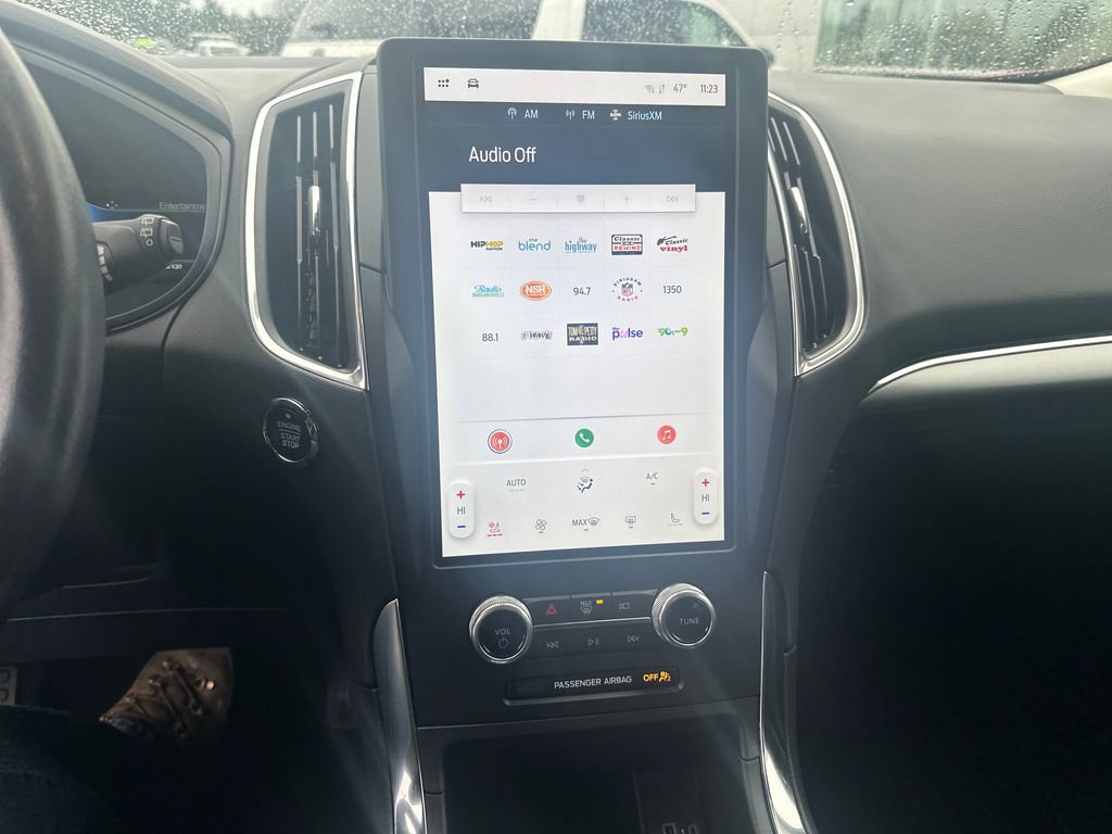 Used 2022 Ford Edge Titanium image 17