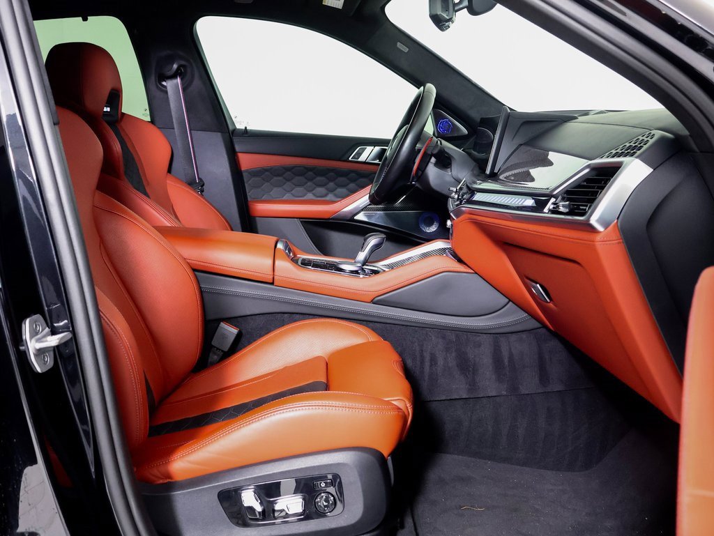 Used 2025 BMW X6 M Competition w/ Executive Package image 8