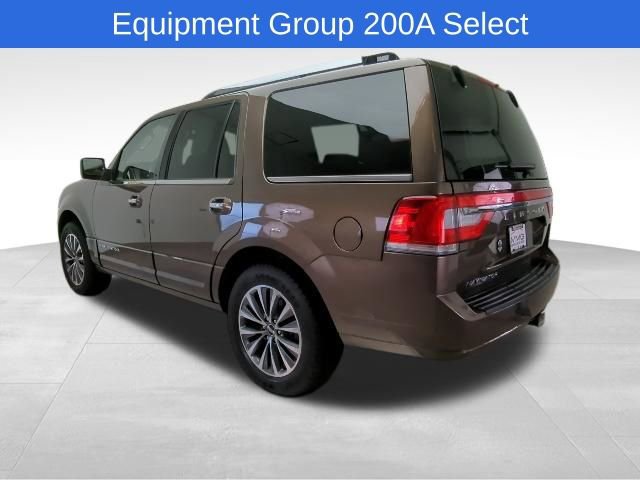 Used 2017 Lincoln Navigator Select AWD/4WD image 5