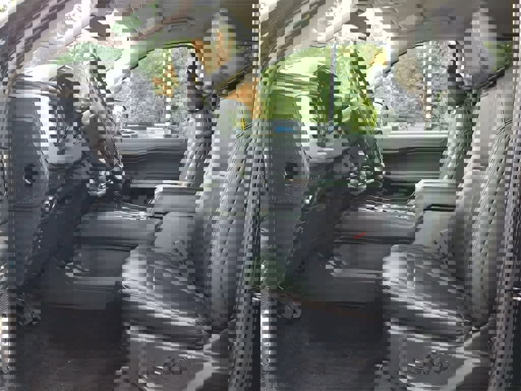 Used 2022 Ford Expedition Max XLT w/ Livery Package image 17