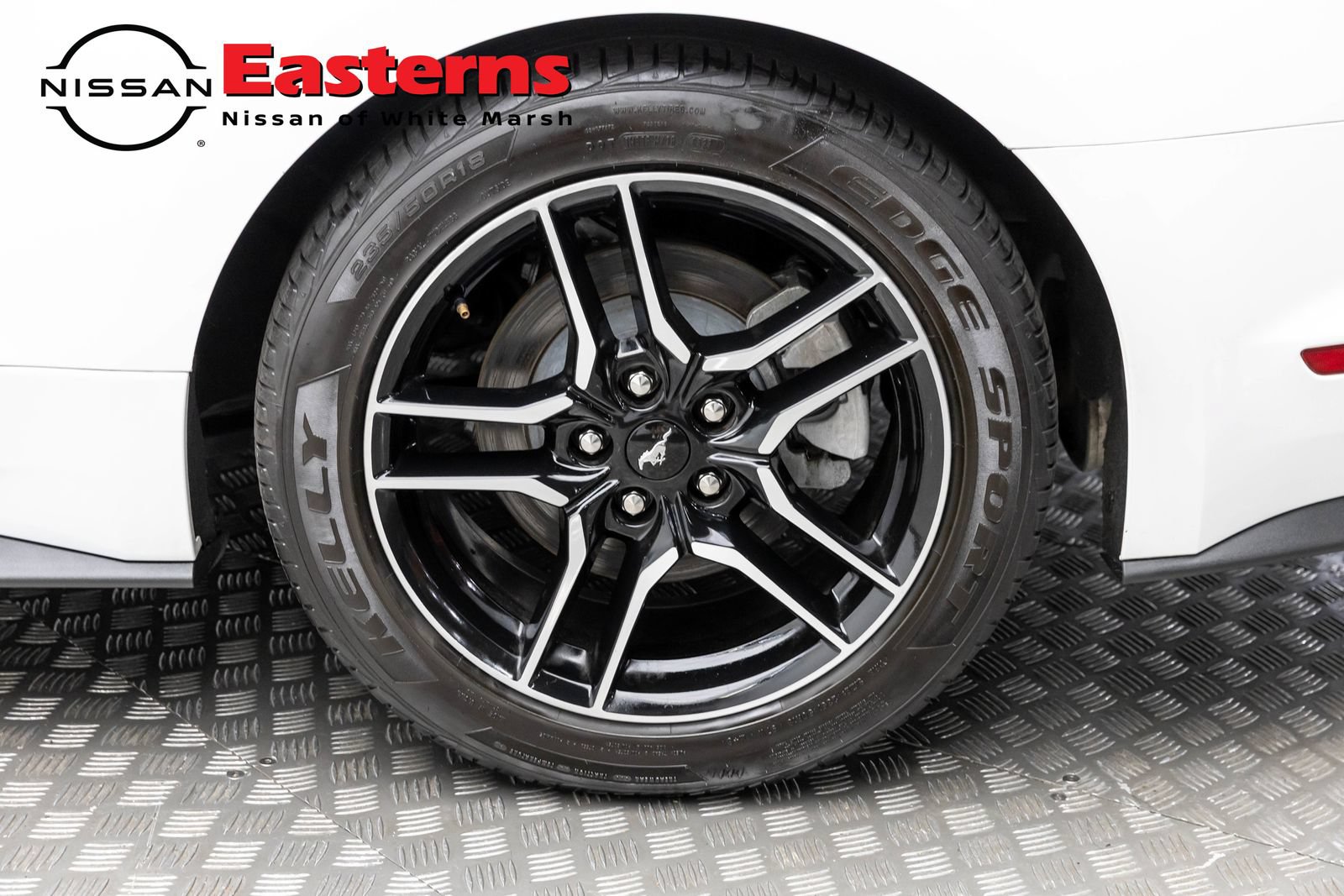 Used 2022 Ford Mustang Premium RWD image 8