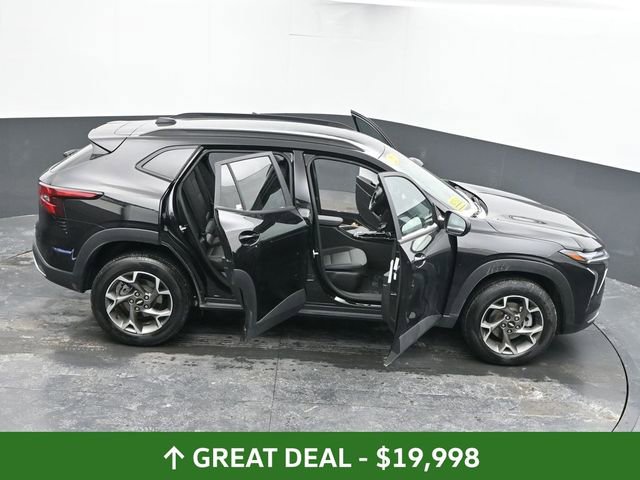 Used 2025 Chevrolet Trax LT image 67
