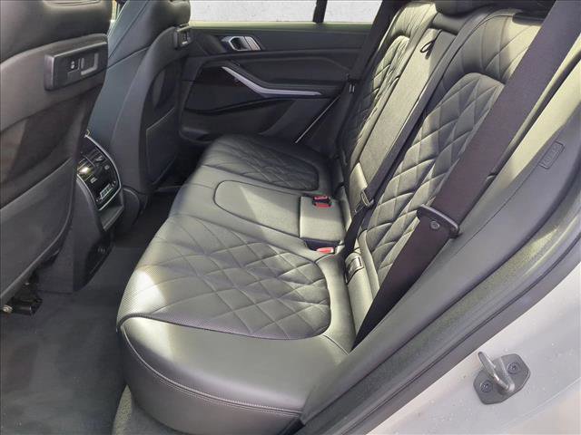 Used 2023 BMW X5 xDrive45e image 25