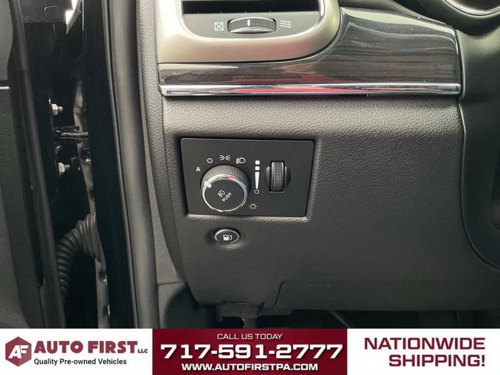 Used 2018 Jeep Grand Cherokee Overland AWD/4WD image 19