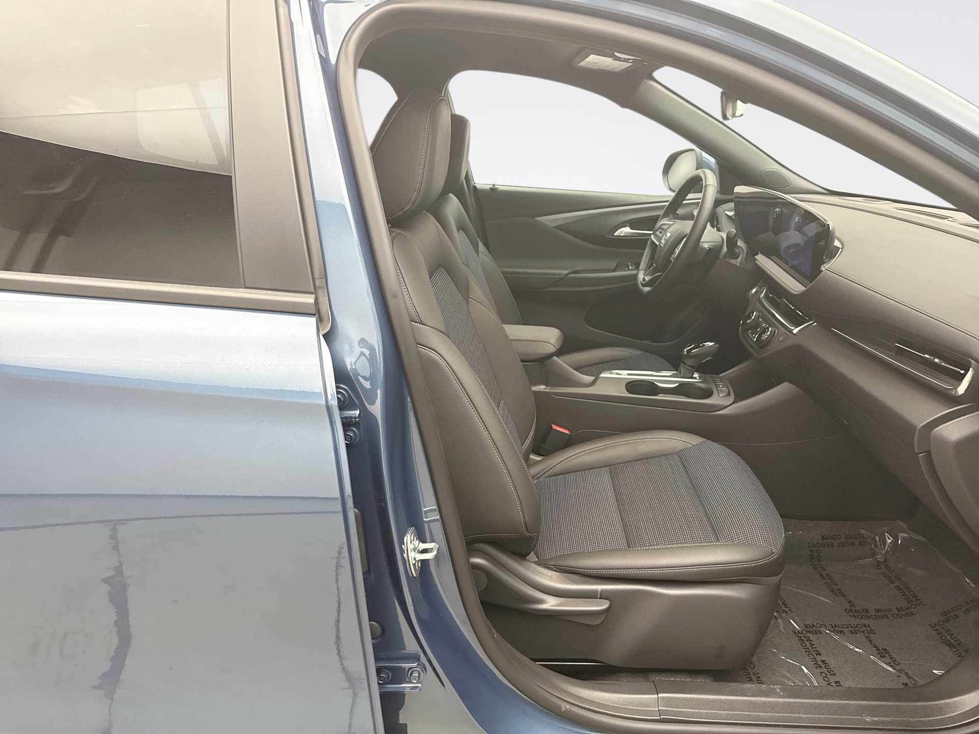 Used 2025 Buick Envista Preferred w/ Convenience I Package FWD image 16
