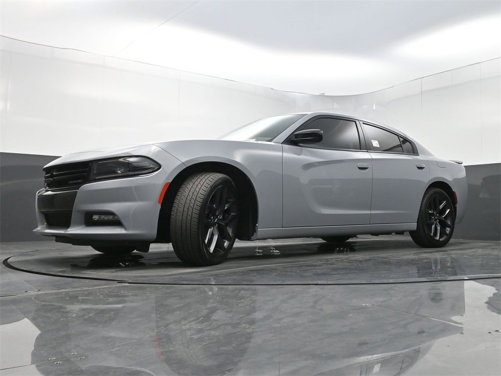 Used 2022 Dodge Charger SXT w/ Driver Convenience Group image 27