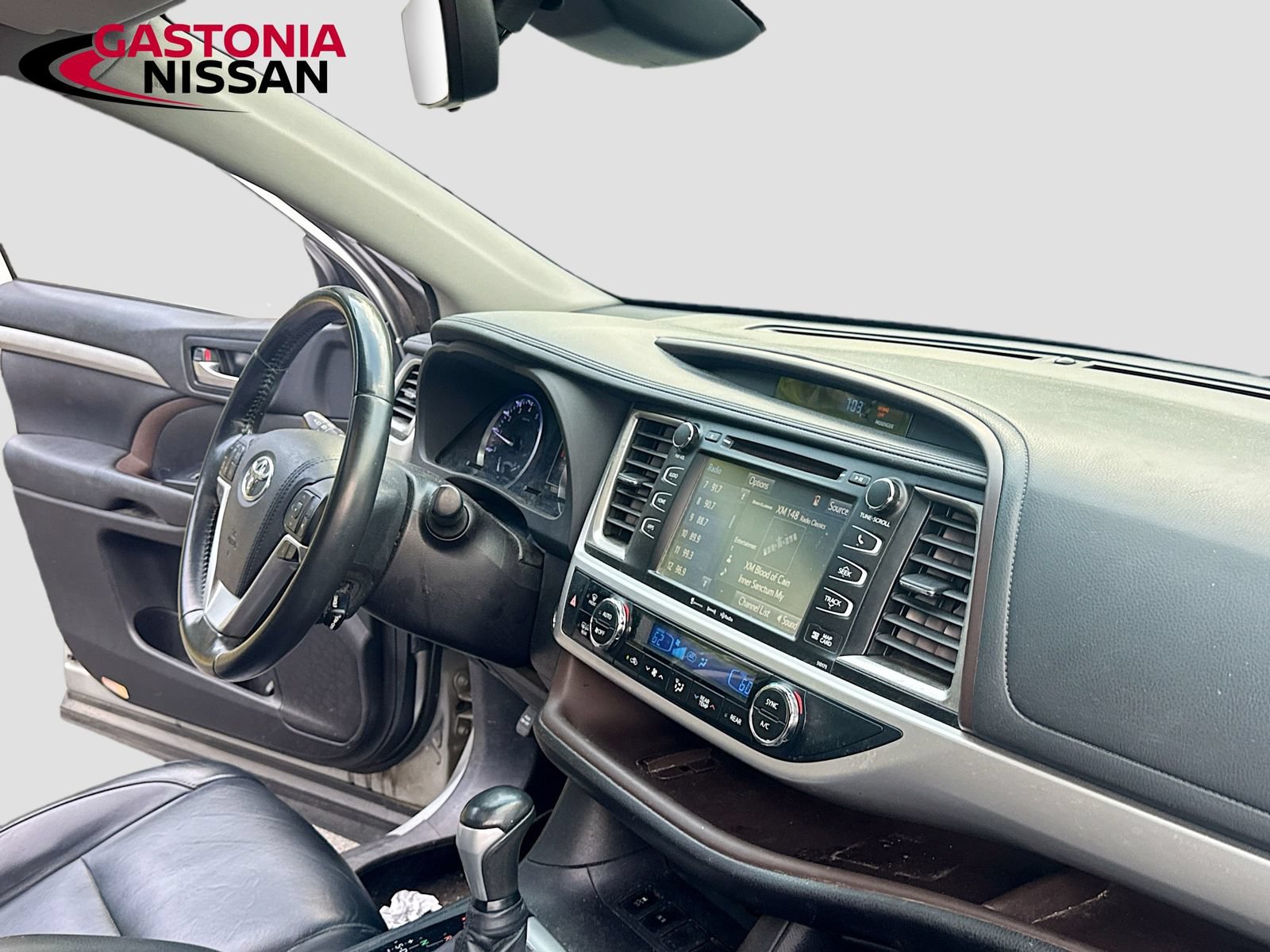 Used 2018 Toyota Highlander XLE FWD image 30