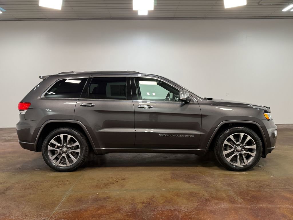 Used 2018 Jeep Grand Cherokee Overland image 22