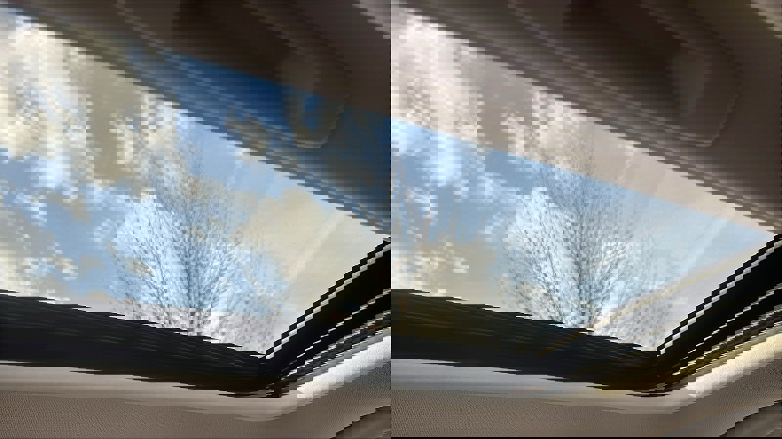 Used 2022 Subaru Crosstrek 2.0i Premium w/ Moonroof Package image 25