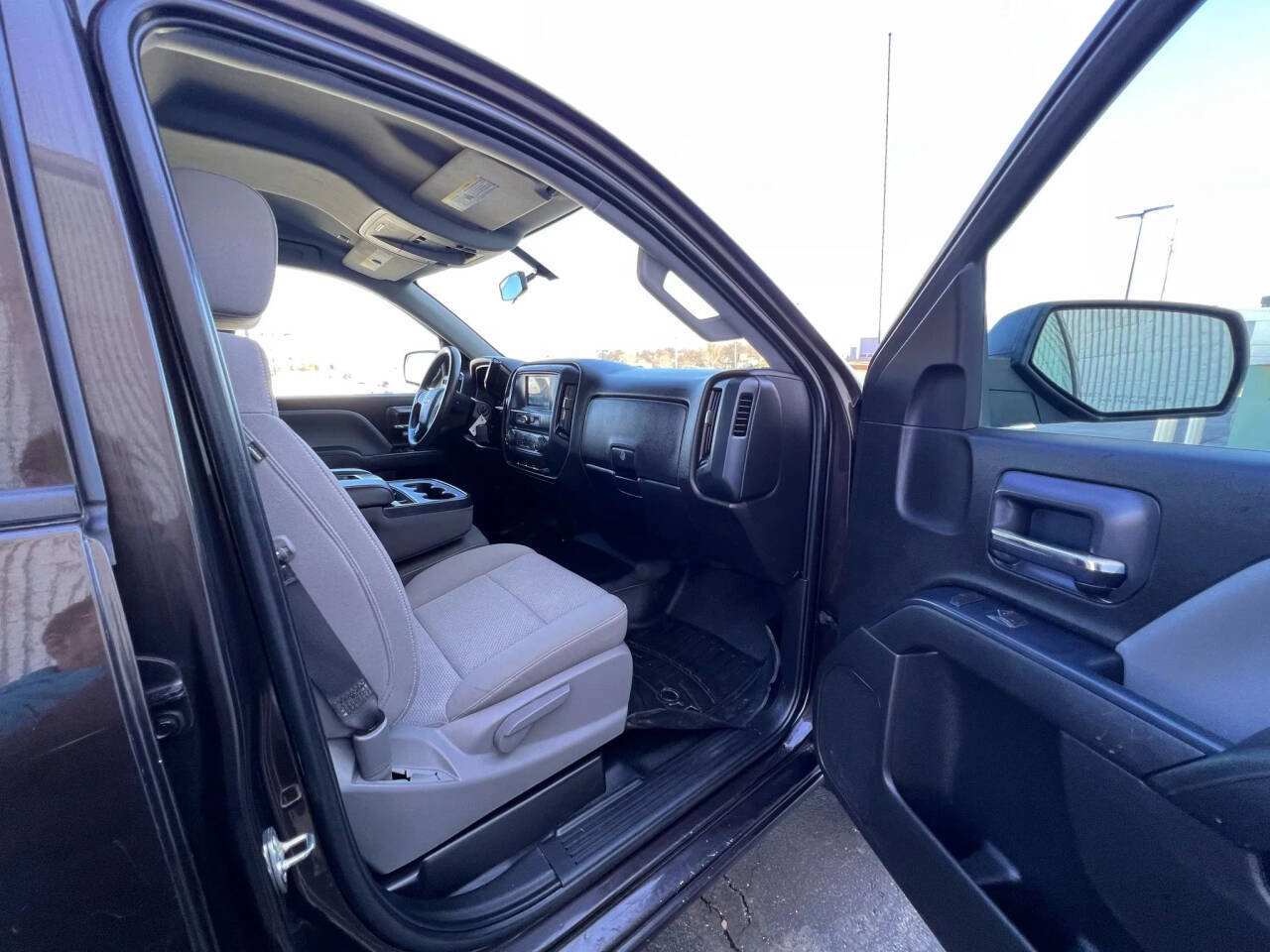 Used 2019 Chevrolet Silverado 1500 W/T w/ WT Convenience Package AWD/4WD image 19