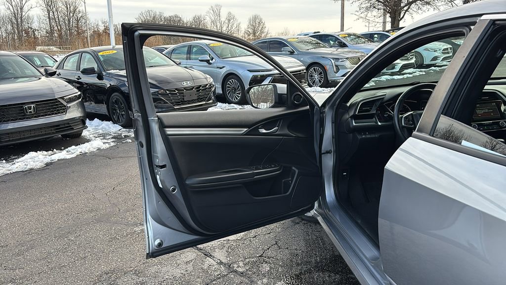 Used 2019 Honda Civic Sport image 11