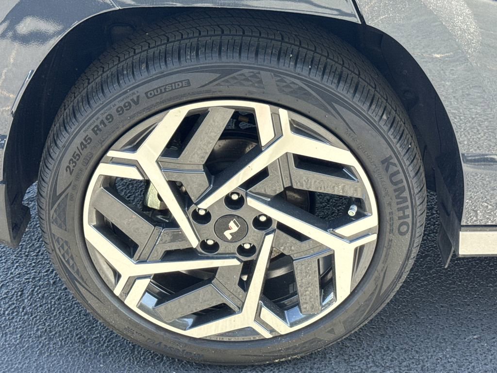 Used 2025 Hyundai Kona N Line S FWD image 17